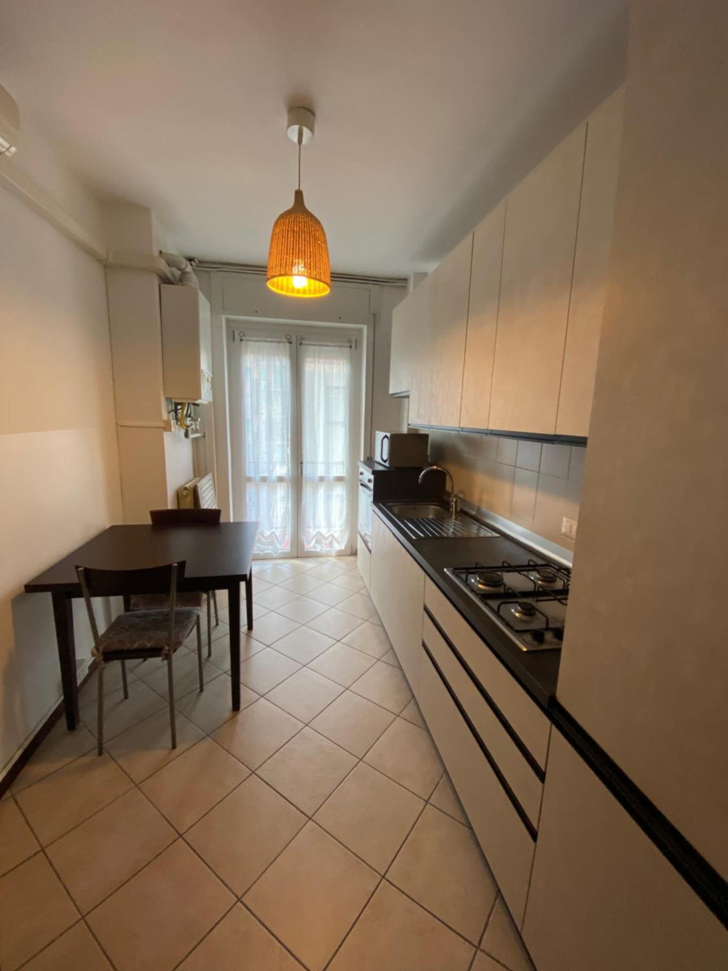 Cozy Lake Como Apartments Valmadrera Eksteriør bilde