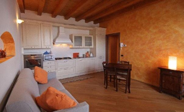 Cozy Lake Como Apartments Valmadrera Eksteriør bilde