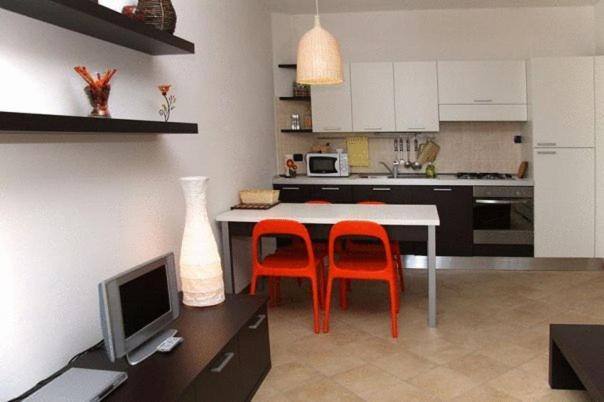 Cozy Lake Como Apartments Valmadrera Eksteriør bilde