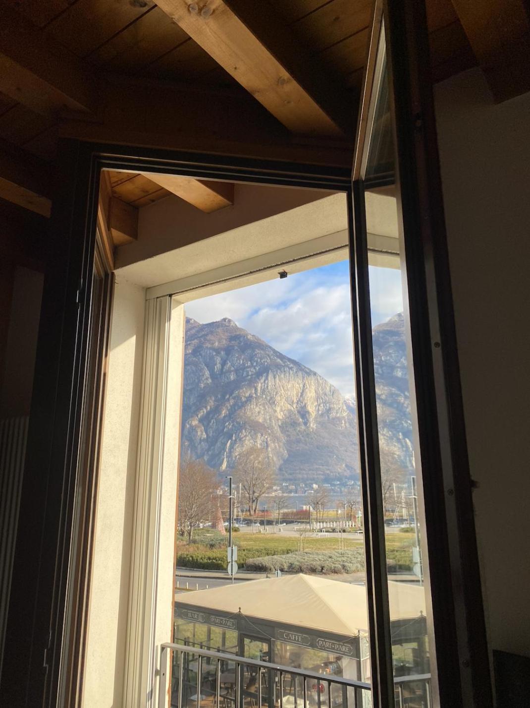 Cozy Lake Como Apartments Valmadrera Eksteriør bilde