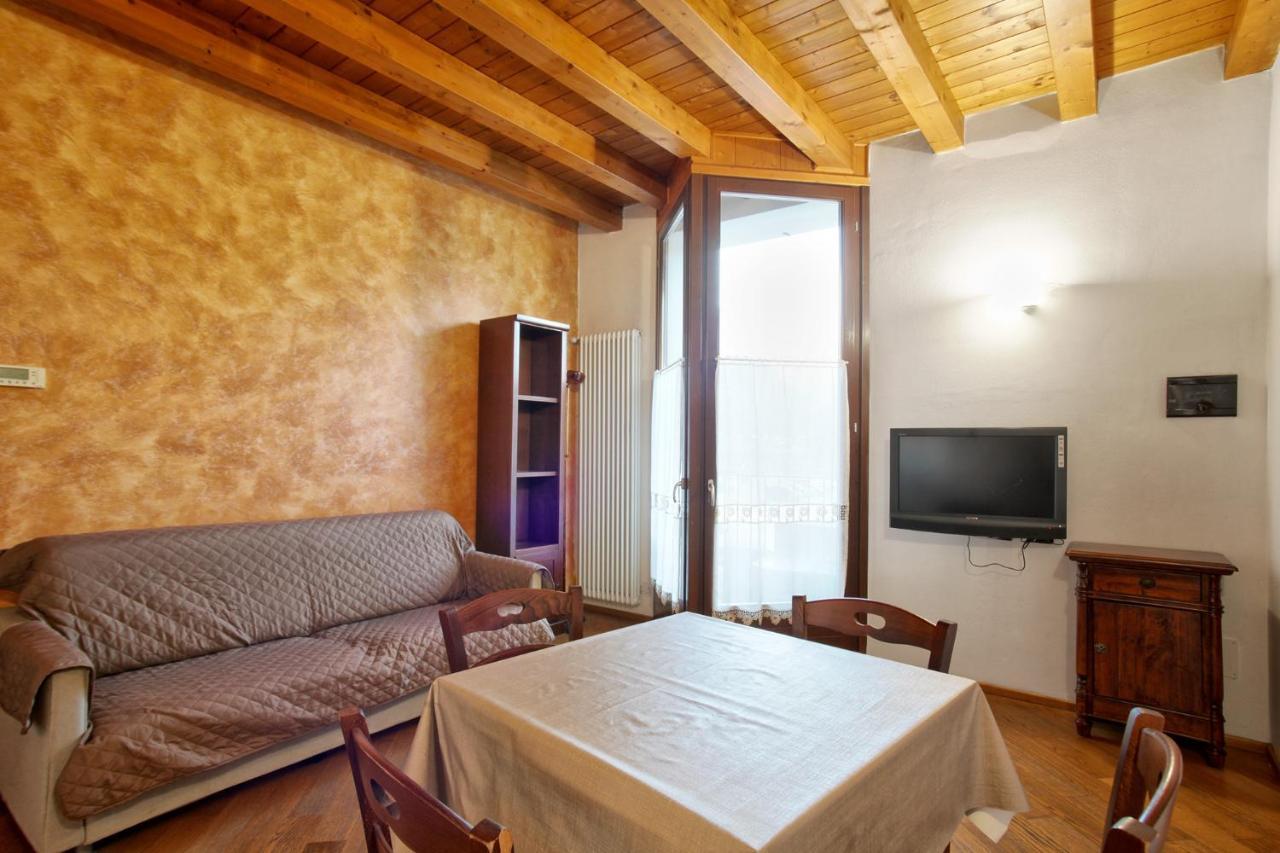 Cozy Lake Como Apartments Valmadrera Eksteriør bilde